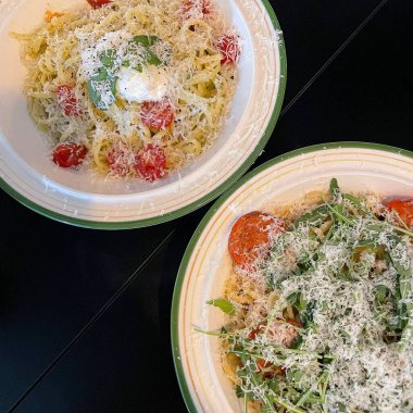 Spagetti ve domatesli makarna