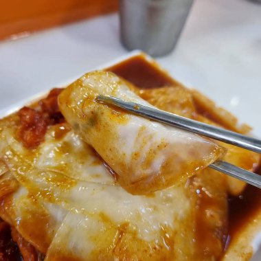 Lezzetli Asya yemeklerinin yakın görüntüsü