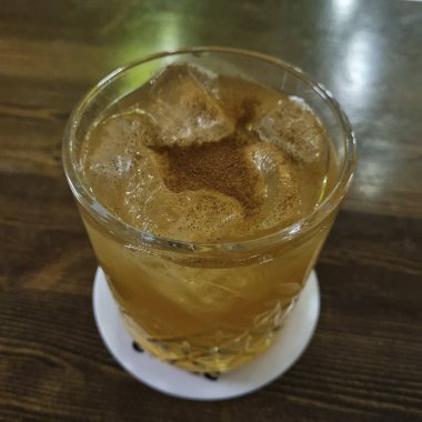 Limonlu buz küpleri