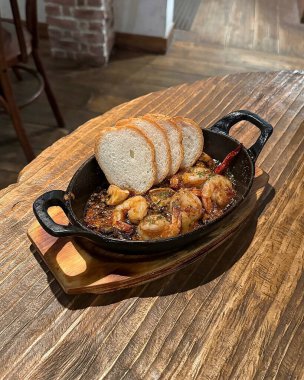 Lezzetli Asya yemeklerinin yakın görüntüsü