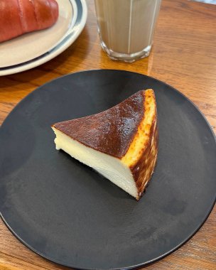 Bir parça keki kapat.