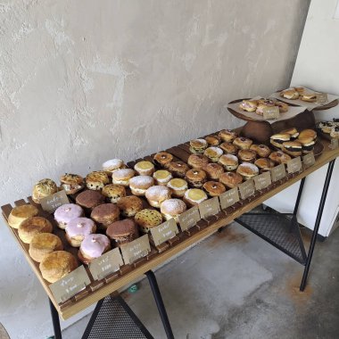 Masada çok çörek var..