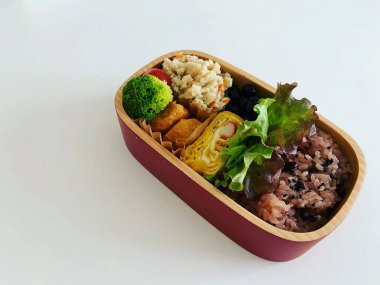 Japon mutfağı. sebzeli pilav ve et