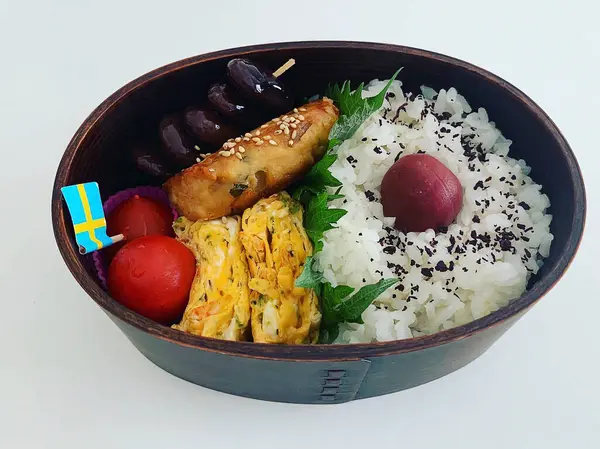 Kızarmış tavuğun mutfak fotoğrafı.