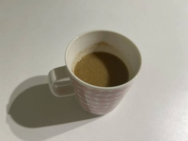 Bir fincan sütlü sıcak çikolata. yüksek kaliteli fotoğraf