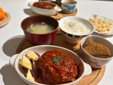 Körili bir yemek fotoğrafı.