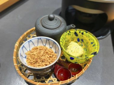 Lezzetli Asya yemeklerinin yakın görüntüsü