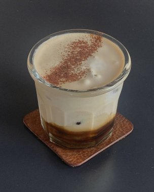 Kremalı kahve latte
