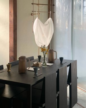 Modern bir evin içinde.