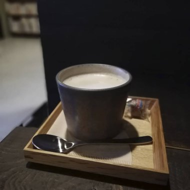 Sıcak bir içecek bir fincan