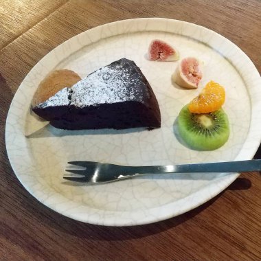 Çilekli çikolatalı pasta