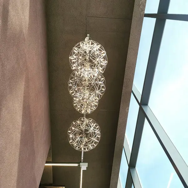 Modern binanın içi