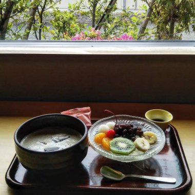 Lezzetli Asya yemeklerinin yakın görüntüsü