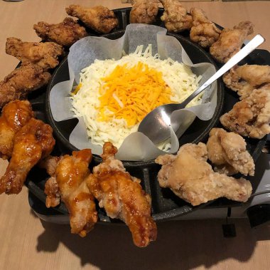 Sebzeli kızarmış tavuk.