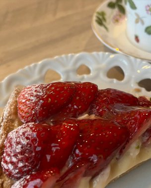 kremalı çilekli cheesecake