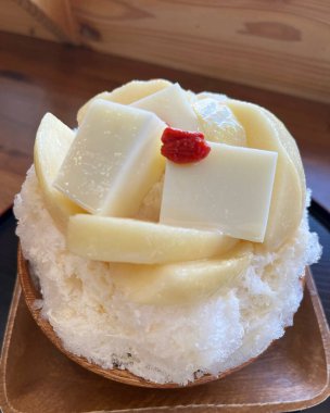 kek ve çikolatalı pasta