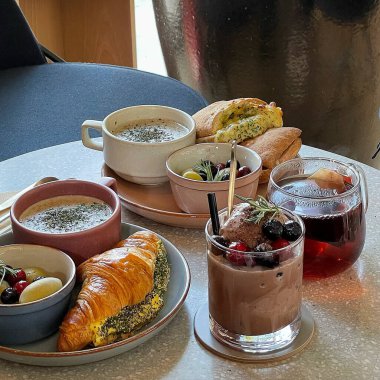 kahve tablo ile Kahvaltı