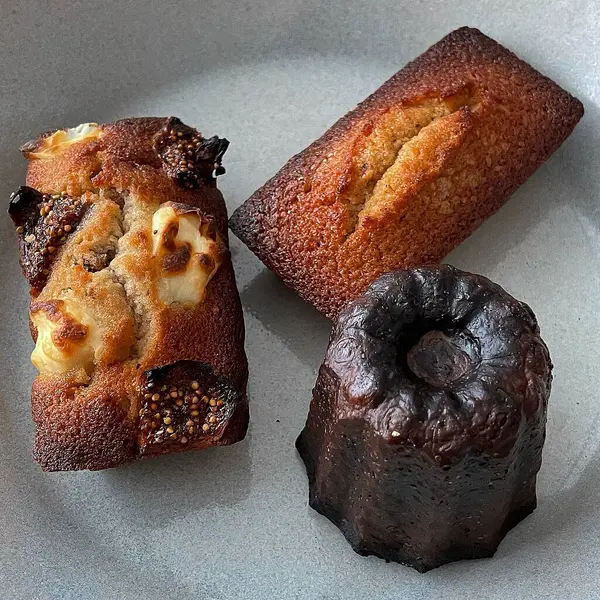 Çikolatalı kek ve çikolata