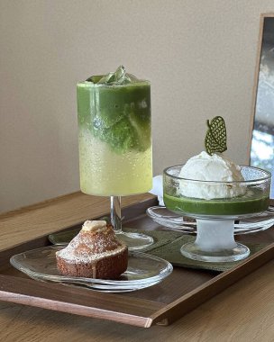 Taze meyveli lezzetli tatlı.