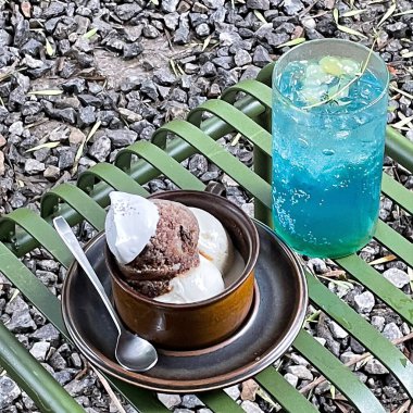 Lezzetli bir dondurmanın yakın çekimi.