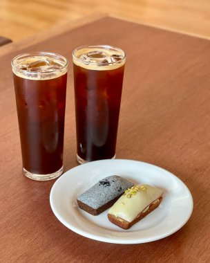 Lezzetli yiyeceklere yakın.