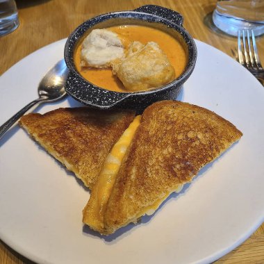 Lezzetli Asya yemeklerinin yakın görüntüsü