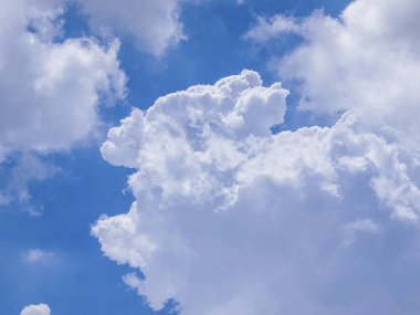 Gökyüzündeki bulutlar, hava ve atmosfer manzarası