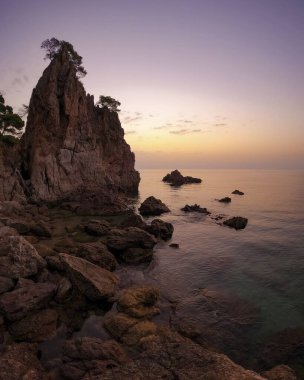 Dağlarda güzel bir gün batımı