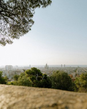 Barselona, İspanya - Ağustos 2, 0, 2, 0, 1 9: Barselona 'nın bakış açısından montjuic tepesinin manzarası.