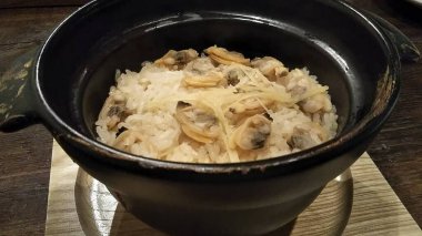 Lezzetli Asya yemeklerinin yakın görüntüsü