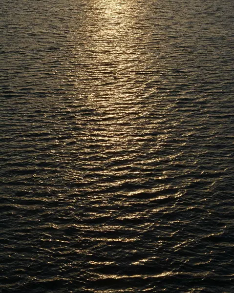 Denizde gün batımı