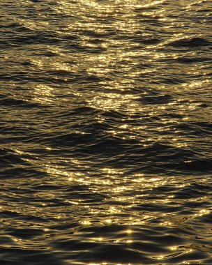 Denizde güzel gün batımı