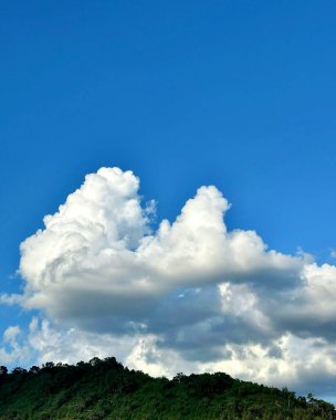 Gökyüzündeki bulutlar