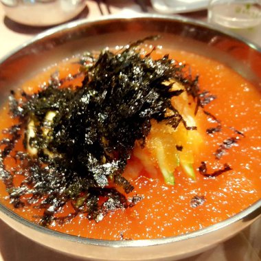 Lezzetli Asya yemeklerinin yakın görüntüsü