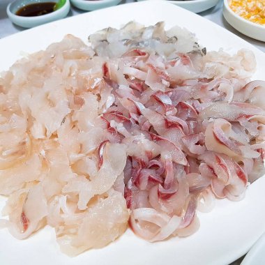 Çiğ balığın mutfak fotoğrafı.