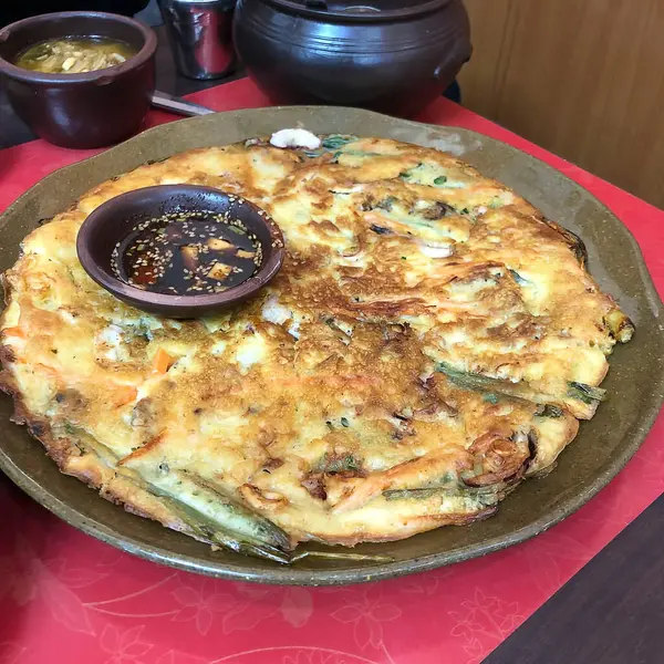 Lezzetli Asya yemeklerinin yakın görüntüsü