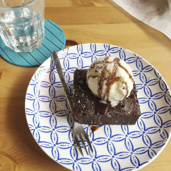 Lezzetli pasta tabakta, kapat.