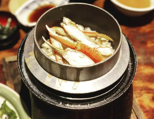 Lezzetli yiyeceklere yakın.