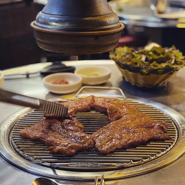 Lezzetli Asya yemeklerinin yakın görüntüsü