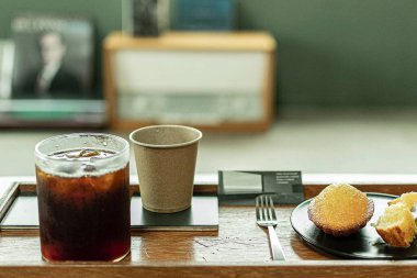 Kahve ve çayla nefis bir kek.