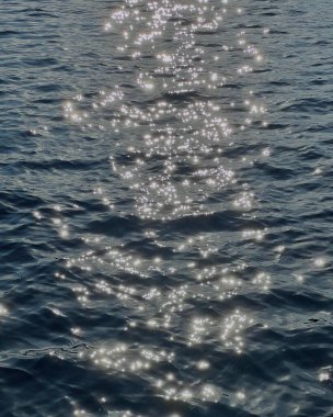 Denizde su yüzeyi.