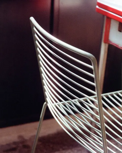 Kafede sandalye ve sandalyeler.