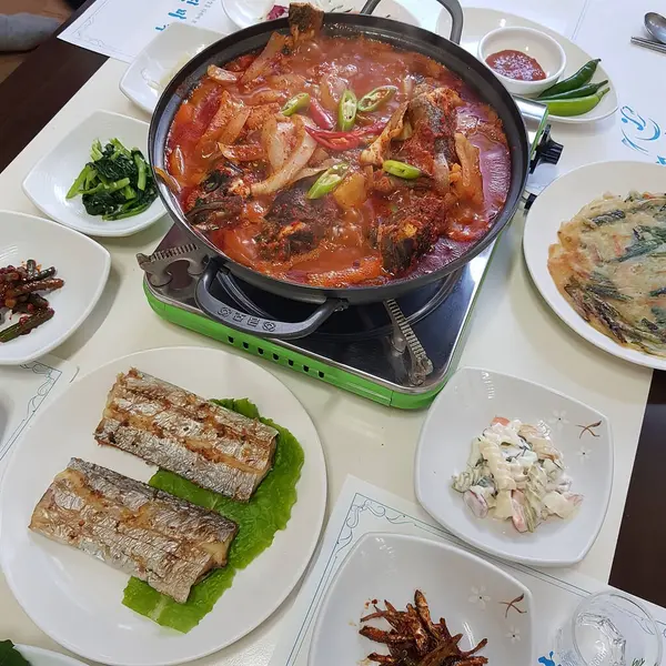 Lezzetli Asya yemeklerinin yakın görüntüsü