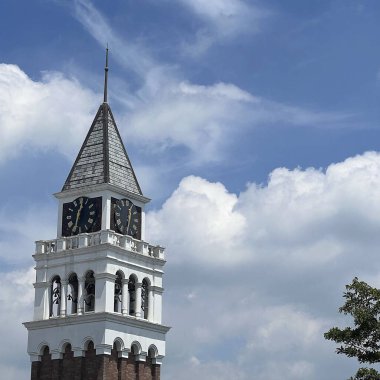 Doğa ve şehir manzarası 