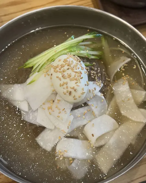 Doğa ve şehir manzarası 