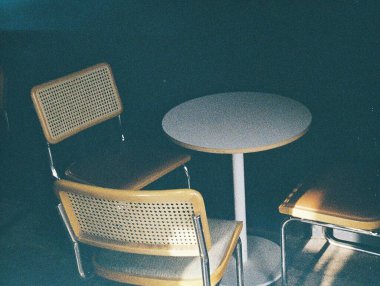 Modern bir restoran.