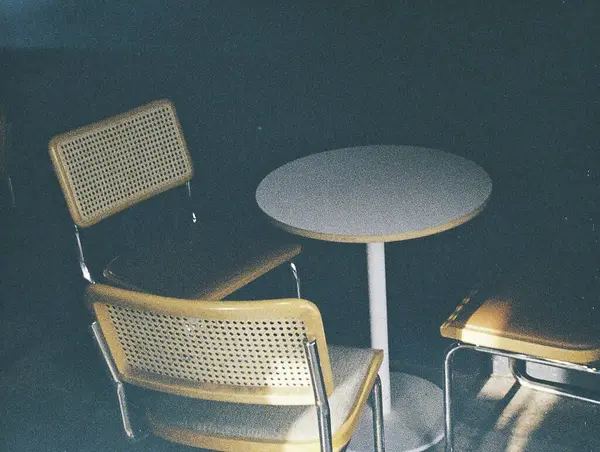 Modern bir restoran.