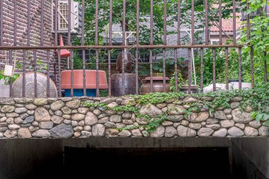 İsrail 'in başkentinde terk edilmiş eski bir bina.