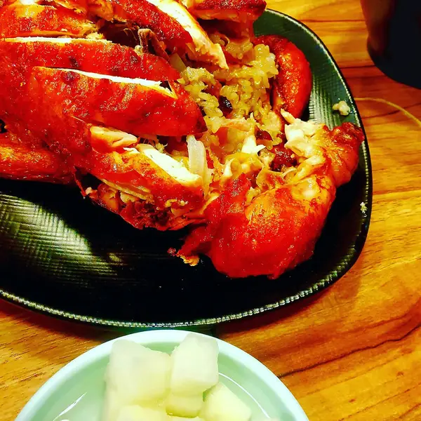 Sebze ve baharatlı ızgara yengeç.