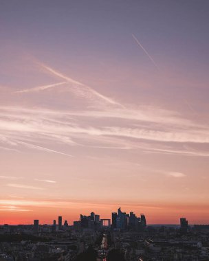 Şehrin güzel gece manzarası